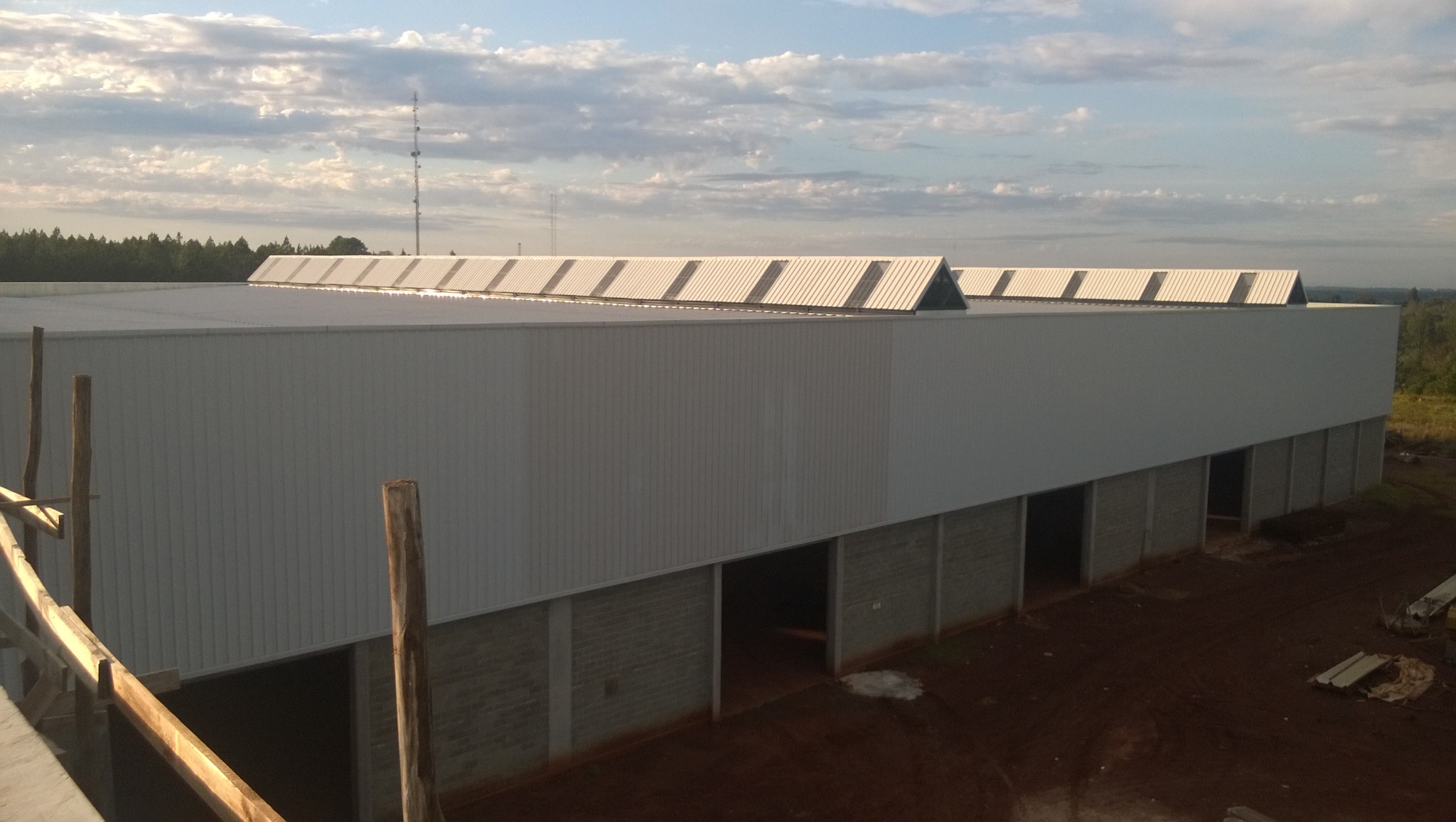Naves realizado por VFmetalúrgica SRL en Oberá, Misiones