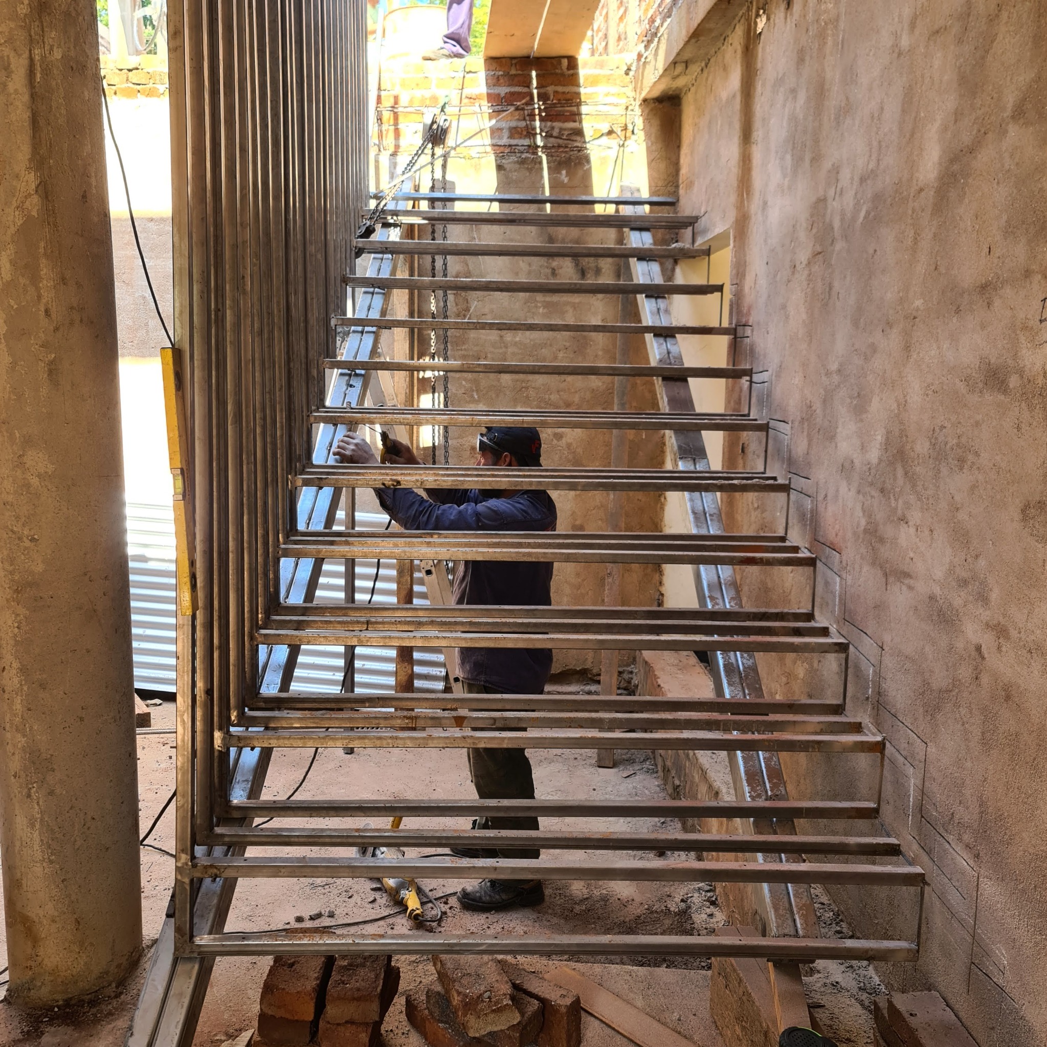 Escaleras realizado por VFmetalúrgica SRL en Oberá, Misiones