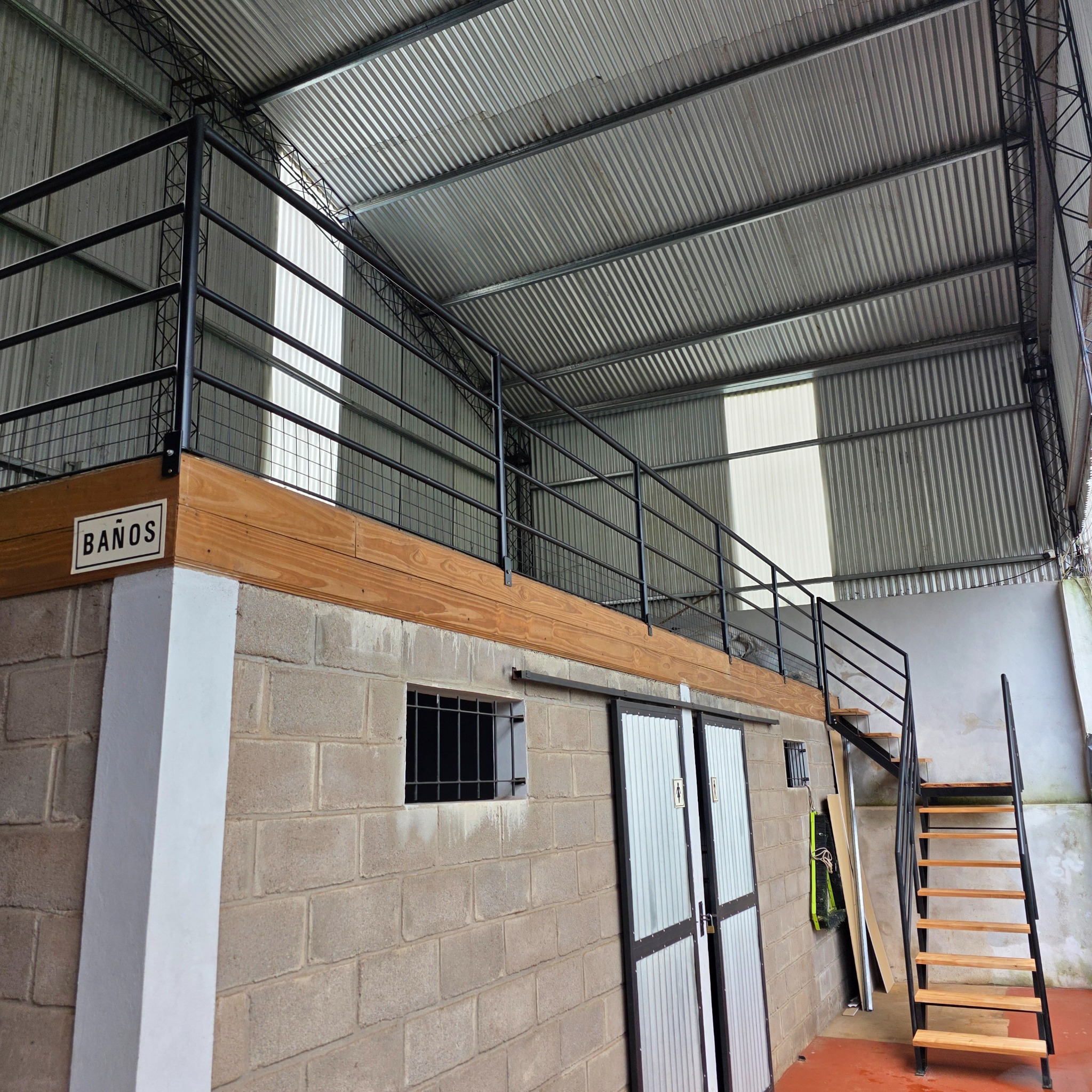 Escaleras realizado por VFmetalúrgica SRL en Oberá, Misiones