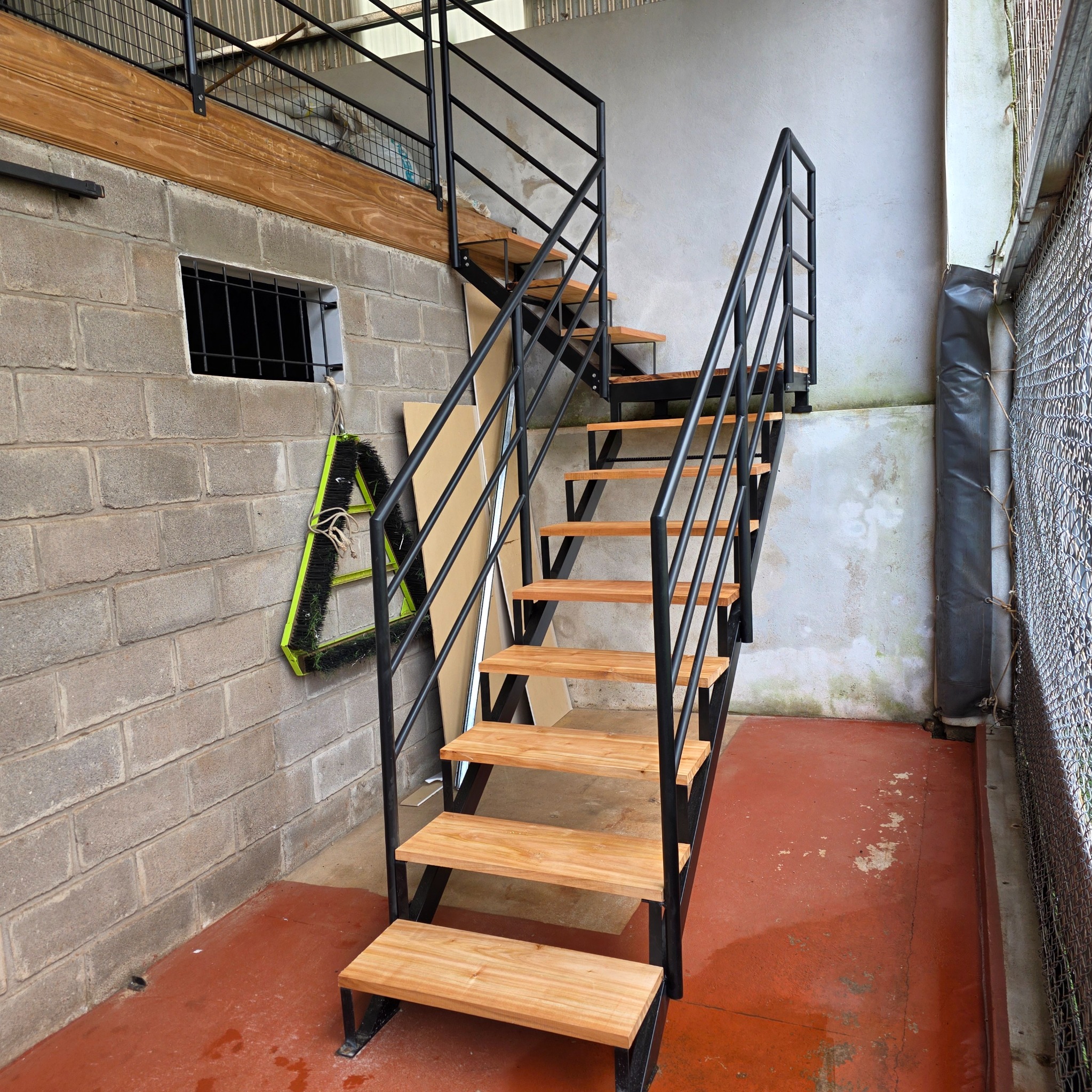 Escaleras realizado por VFmetalúrgica SRL en Oberá, Misiones